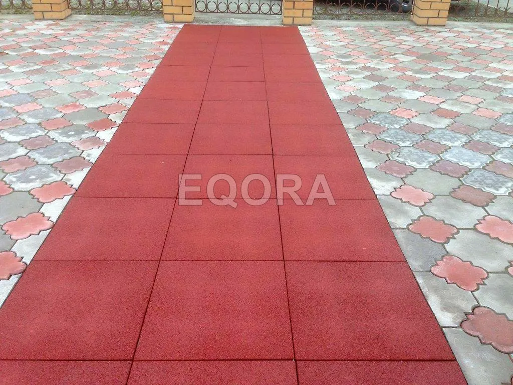 Резиновое покрытие для двора частного дома из резиновой крошки в Аше